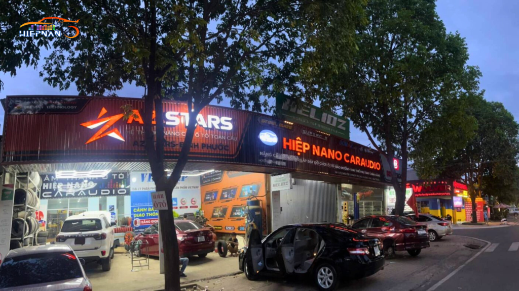 rửa xe ô tô định kỳ tại Hiệp Nano Car Audio - Đồng Xoài